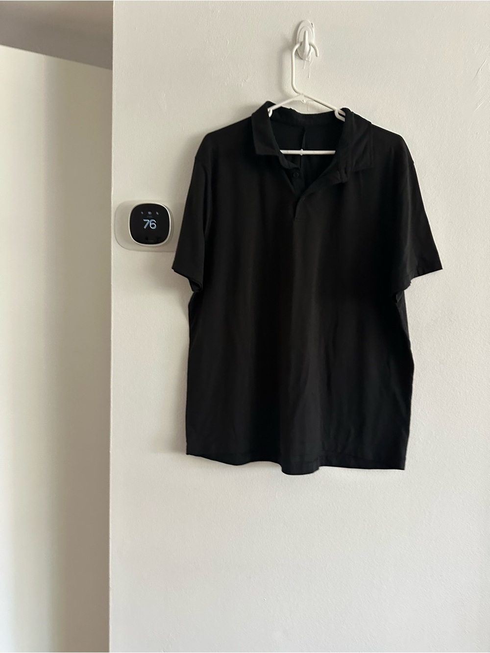 Lululemon Classic Black Men's Polo Shirt - Comfortable Everyday Wear XL